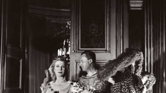 galleries/2010/09/24/cafe-society/cafe-society---1_codgzh