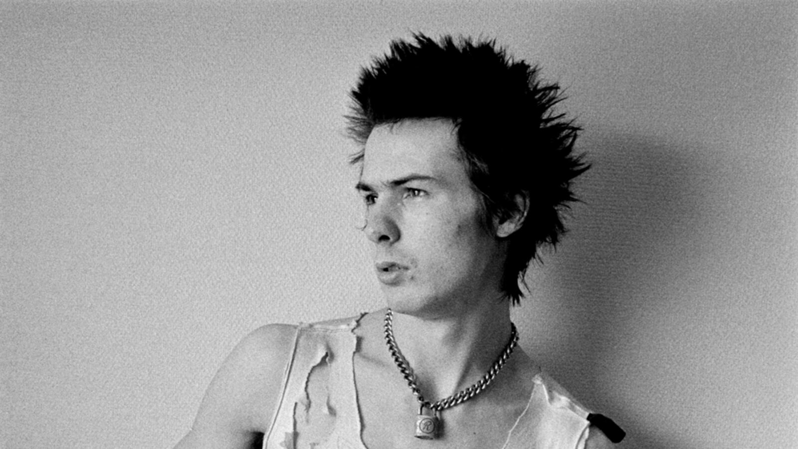 galleries/2013/05/06/bring-on-the-punk/130502-punk-met-01_jzyqcn