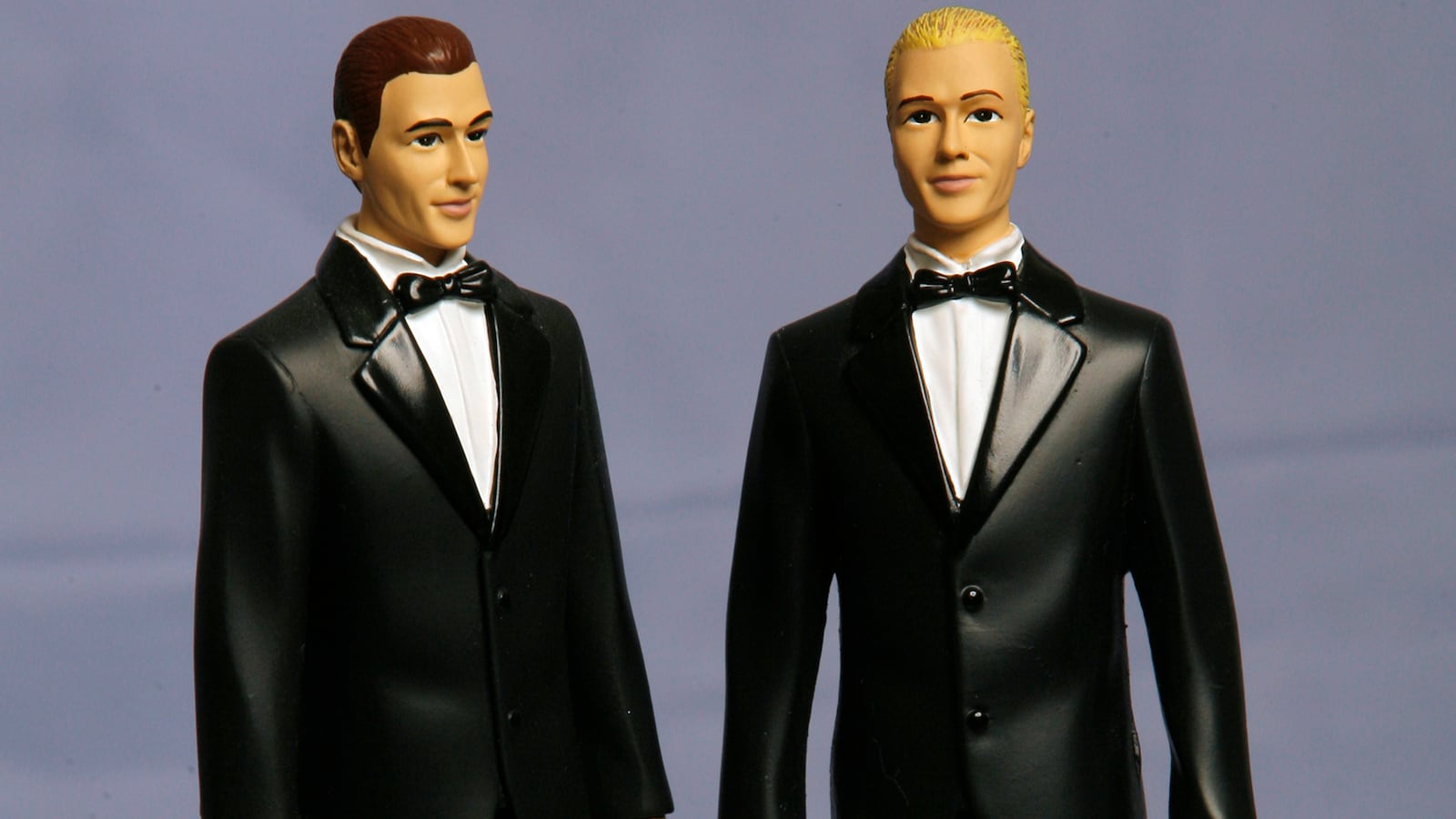 articles/2013/06/28/post-doma-wedding-vendors-hear-bells-ka-ching/130628-gay-wedding-biz-tease_khv6ux