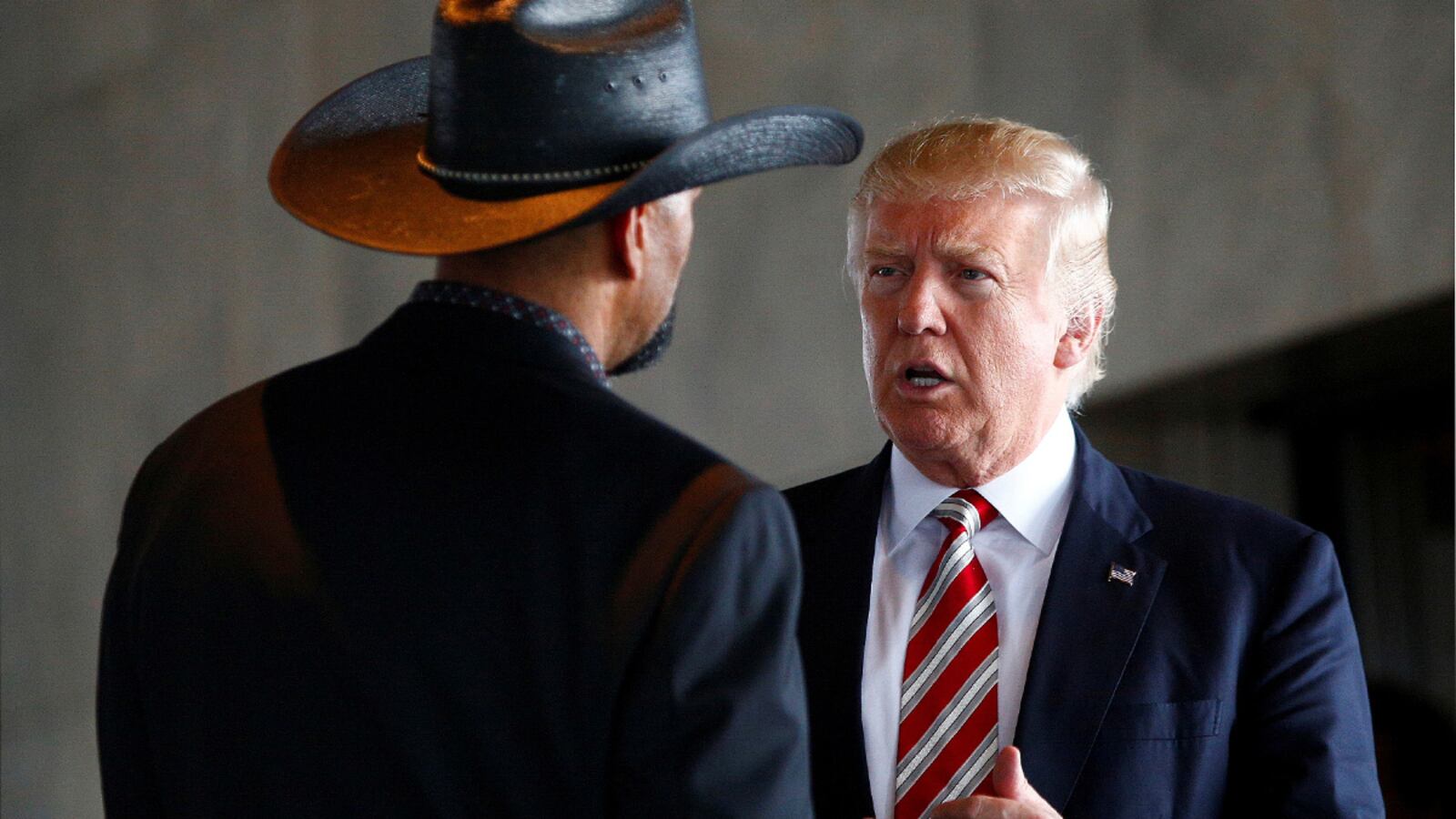 articles/2016/08/17/donald-trump-in-whitest-wisconsin-finally-makes-his-pitch-to-african-american-voters/160817-glawe-trump-wisconsin-blacks_mxnq6s