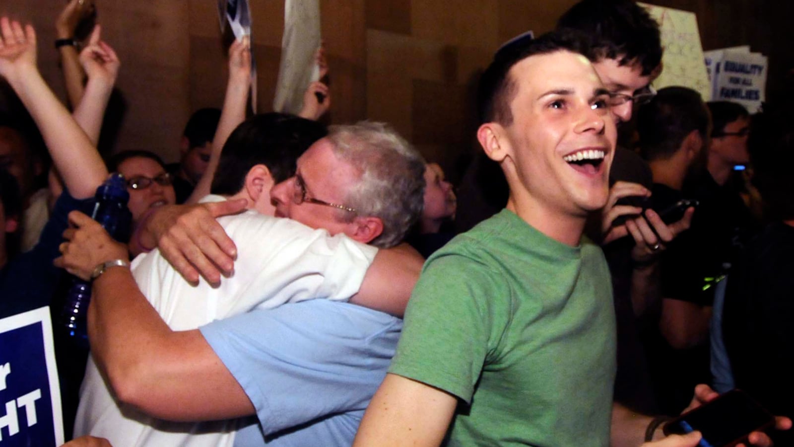cheats/2011/06/25/new-york-approves-gay-marriage/gay-marriage-approved-new-york-6_ve8xiv