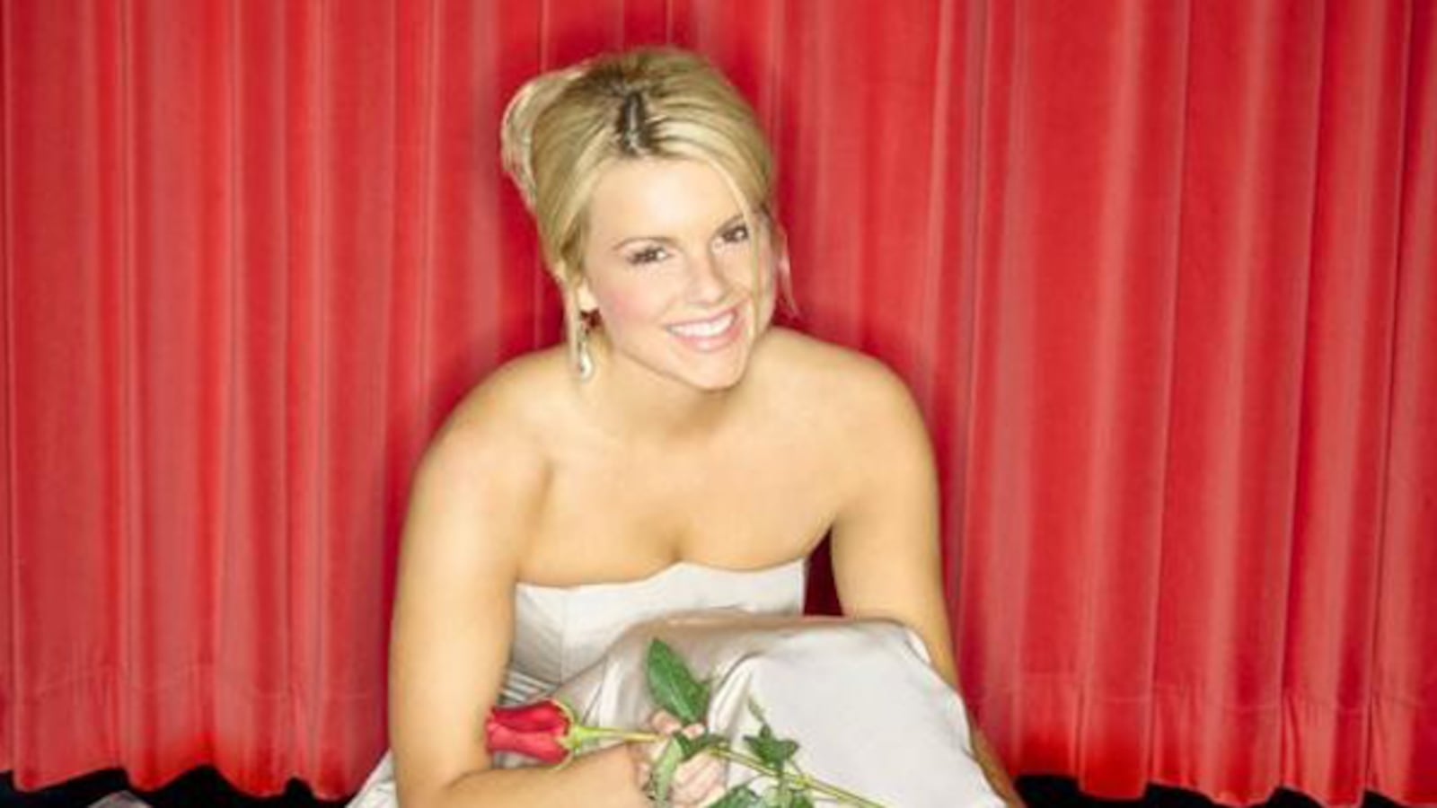 articles/2010/06/24/when-jake-and-vienna-break-up-the-bachelor-and-bachelorette-win/tang-bachelorette_108873_afnfa4