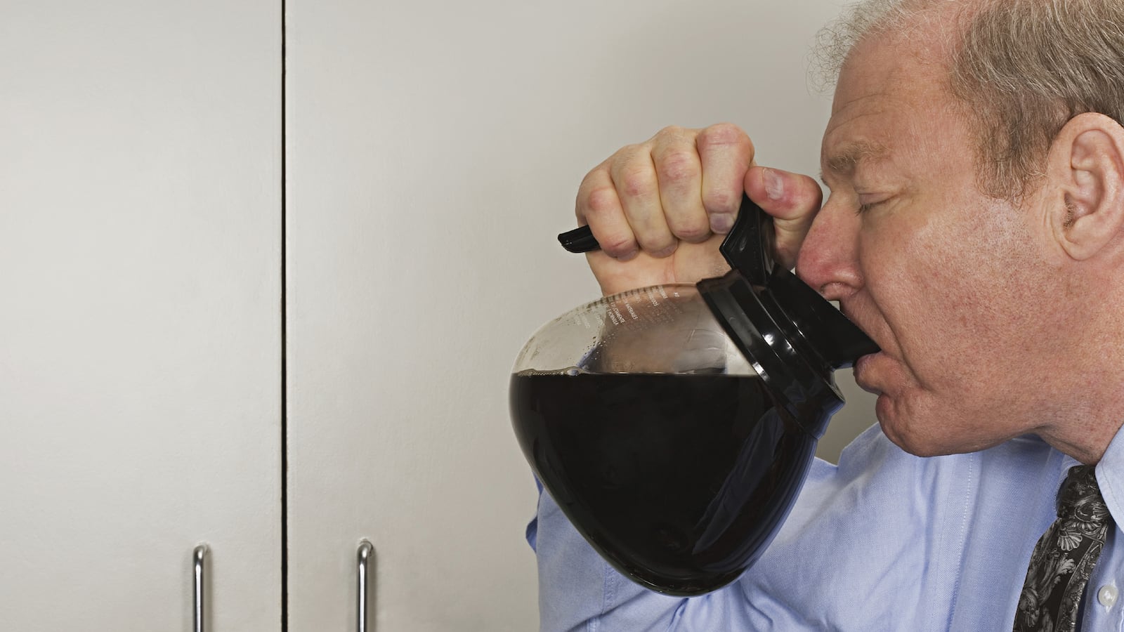 articles/2016/01/19/how-much-coffee-is-too-much/160118-dailyburn-coffee-tease_siixcj