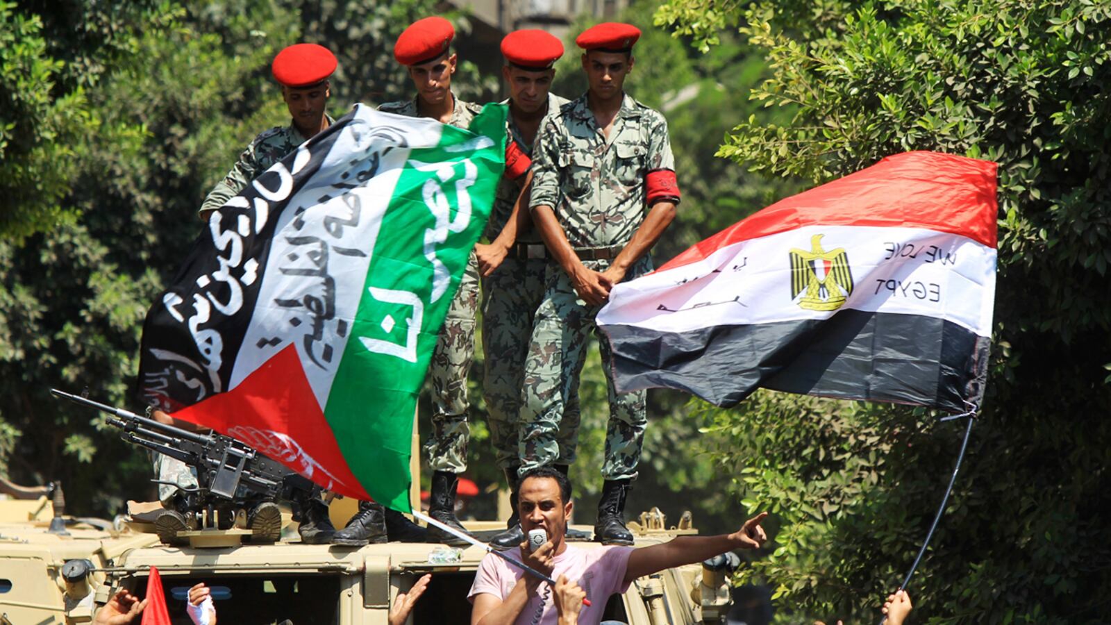 articles/2011/10/10/egypt-s-arab-spring-has-led-to-military-dictatorship-egyptians-must-go-back-to-tahrir-square/egypt-military-junta-blog_nsz5va