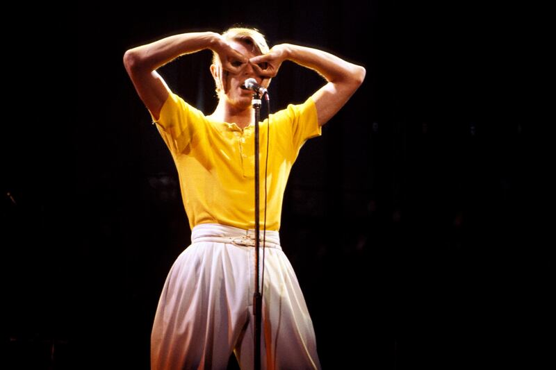 galleries/2016/01/11/david-bowie-style-icon-photos/160111-david-bowie11_tkfy6p