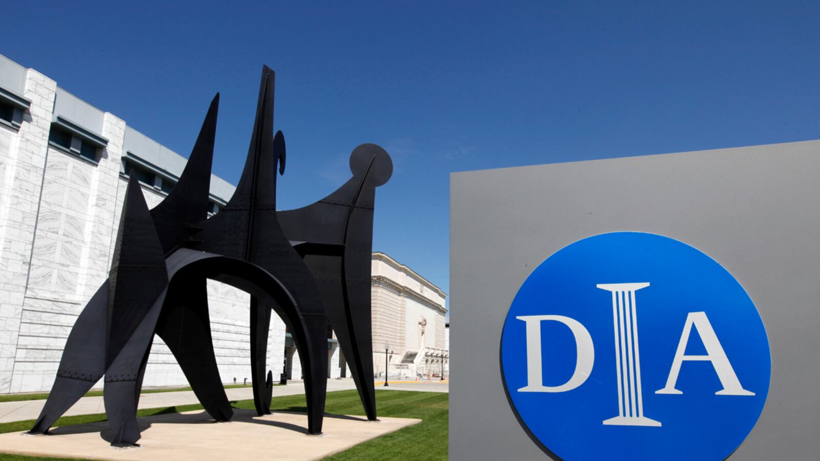 articles/2012/08/18/detroit-voters-approve-a-property-tax-to-support-the-local-art-museum/detroit-arts-urist_xi2mg8