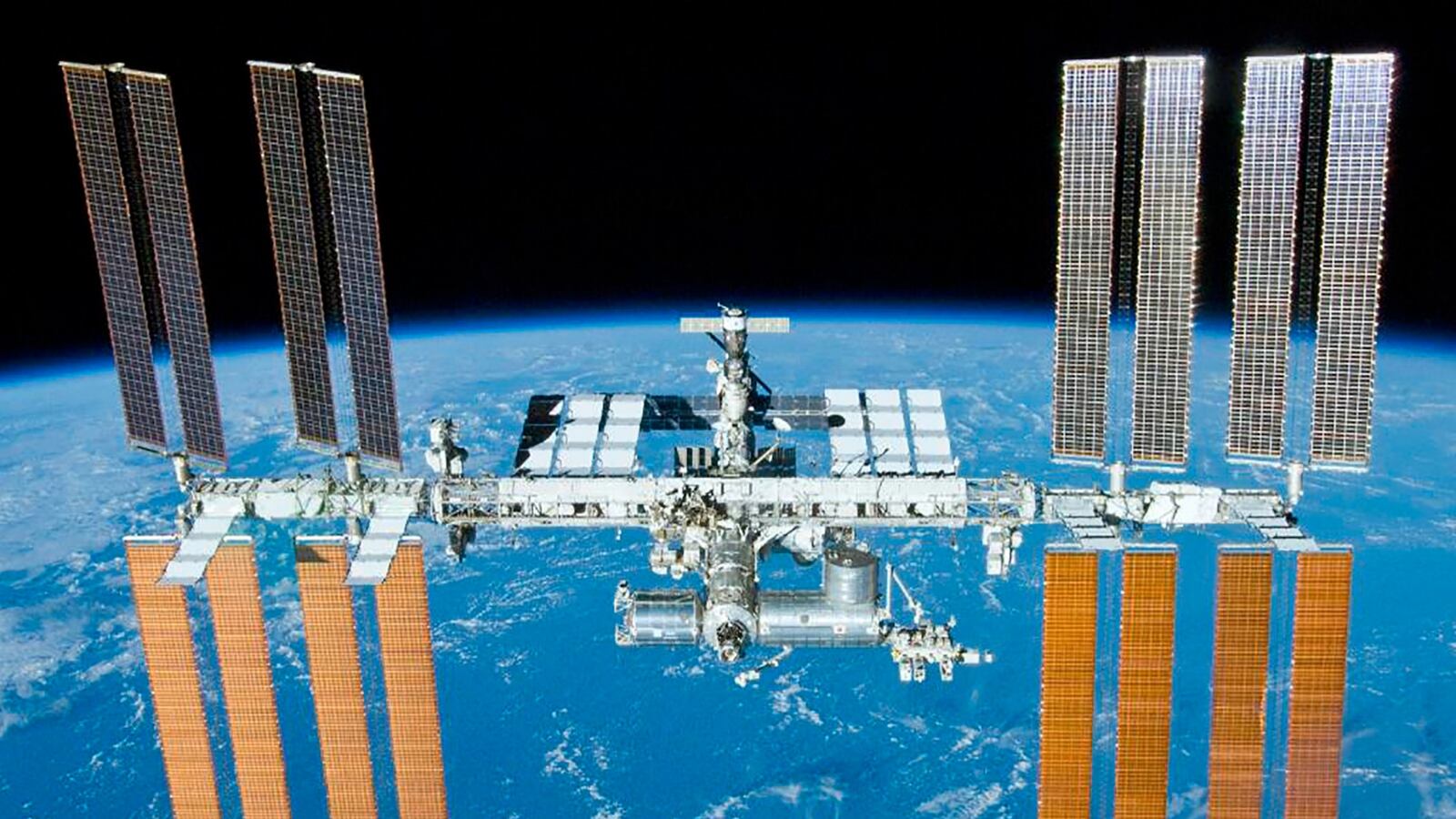 cheats/2015/07/05/international-space-station-gets-supplies/150705-space-cheat_osiobn
