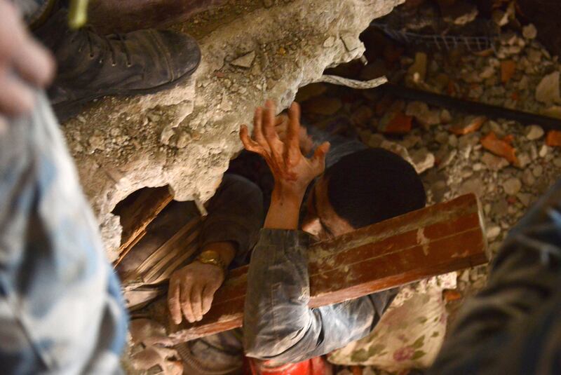 galleries/2015/04/26/aftermath-of-devastating-earthquake-in-nepal-photos/150426-nepal-earthquake-05_b4xpkz