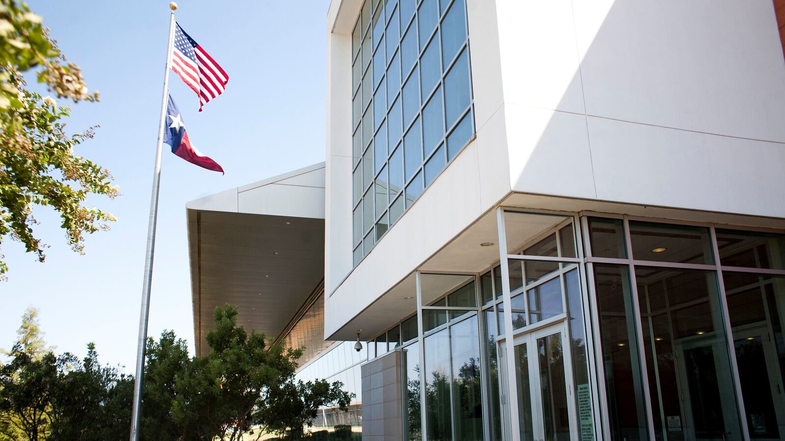 2021-02-22T175732Z_1319666416_RC2TXL9GV3Y3_RTRMADP_3_USA-WEATHER-TEXAS-LAWSUIT_ror865