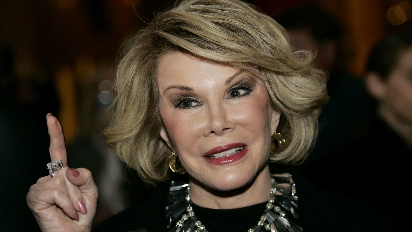 cheats/2014/09/09/joan-rivers-biopsy-cut-air-supply-source-says/140909-rivers-biopsy-cheat_kunh18