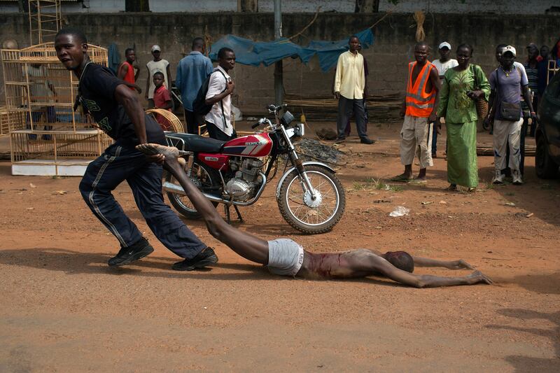 galleries/2014/02/19/religious-violence-engulfs-central-african-republic-photos/140218-car-violence9_zrwrf6