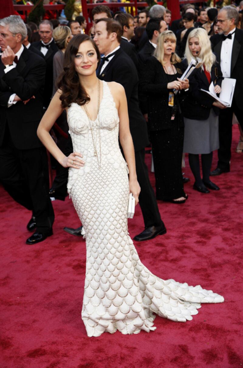 galleries/2011/01/11/brad-goreski-s-favorite-awards-looks/goreski-awards-fashion---cotillard_vqskzb