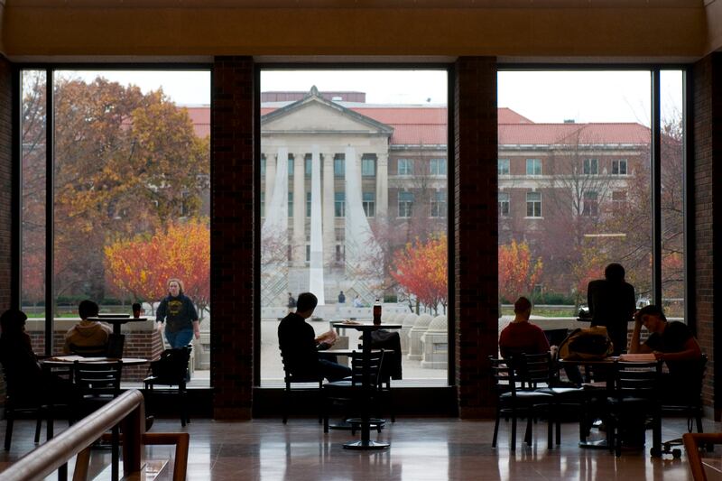 galleries/2013/10/16/20-happiest-colleges-photos/2013-college-rankings-purdue-university_clf89p