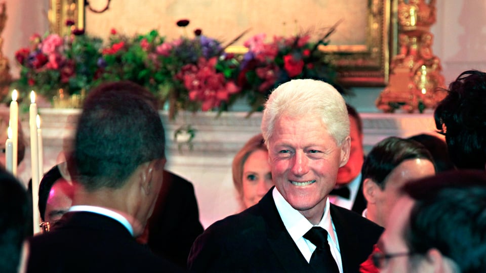 cheats/2011/01/20/obamas-host-star-studded-state-dinner/hu-jintao-visit---clinton_ghmwo2