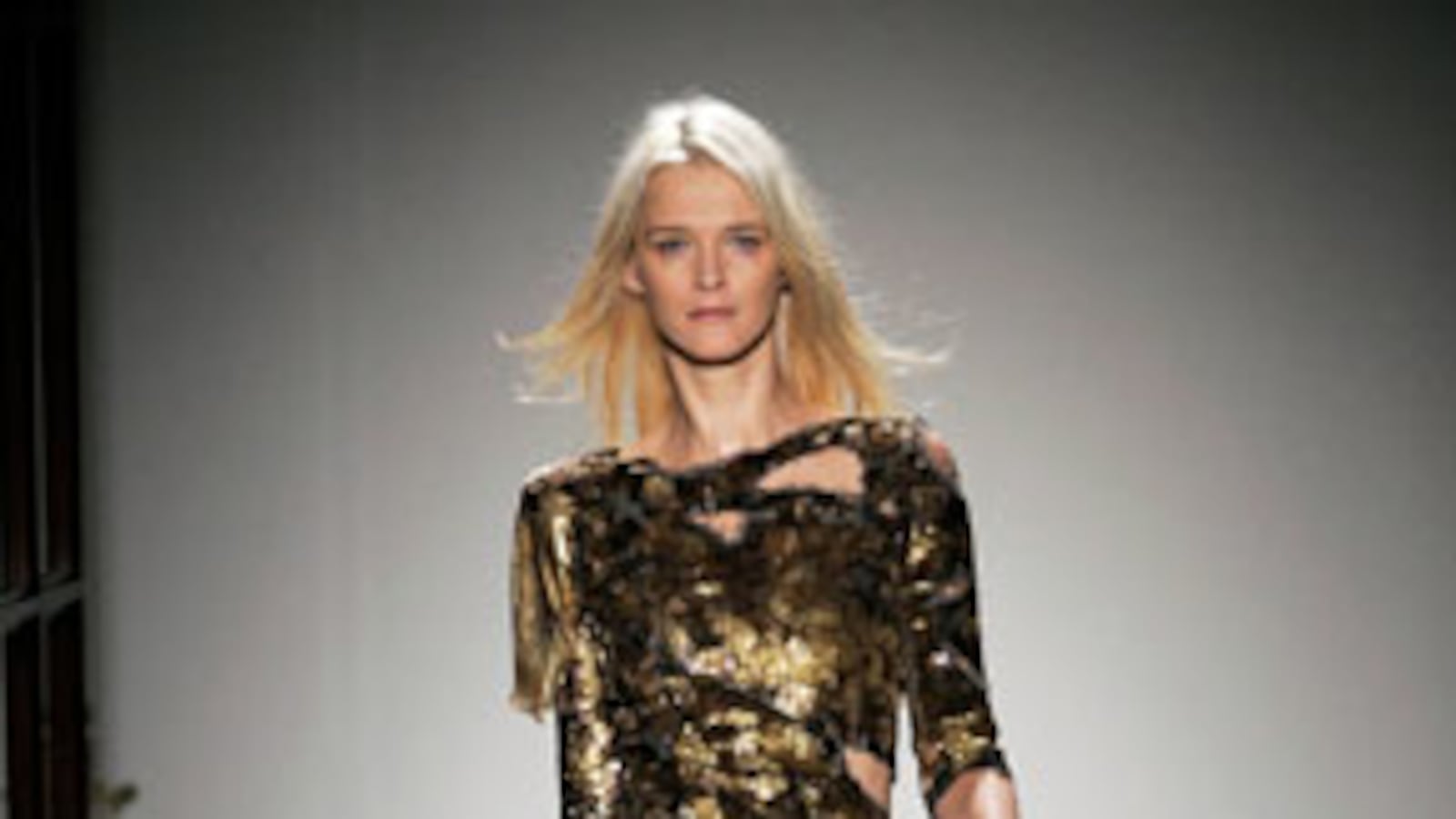 galleries/2010/02/08/skinny-models/skinny-models---carmen-kass-2_kaqits