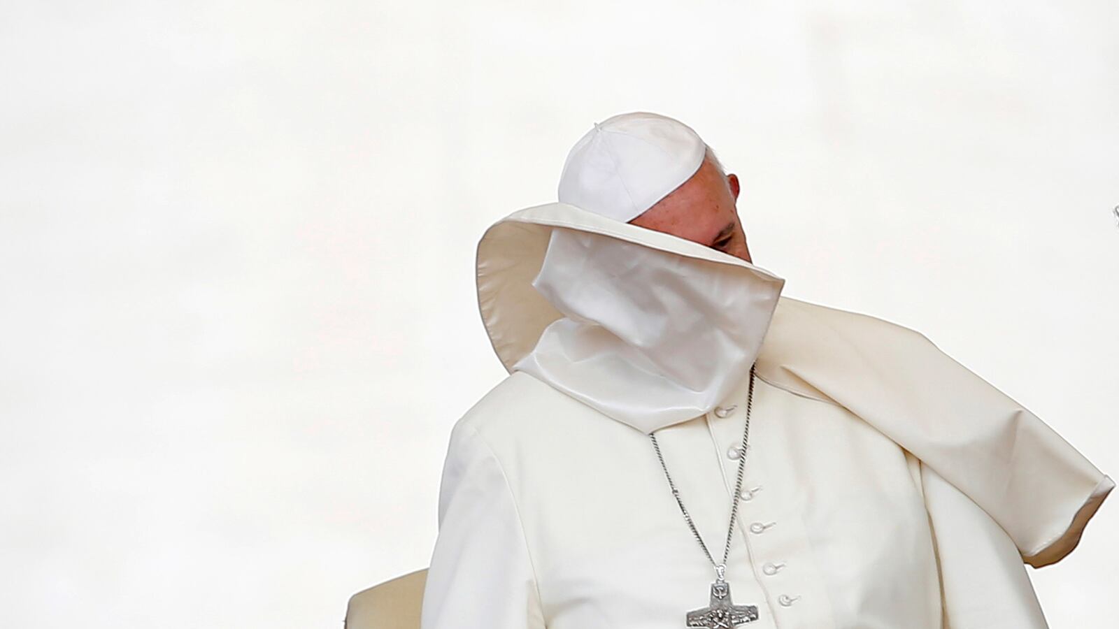 articles/2016/06/16/after-orlando-pulse-massacre-pope-francis-prays-away-the-gay/160615-brenkert-orlando-pope-tease_xo12kk