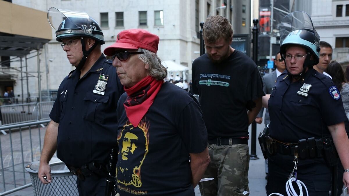 cheats/2012/09/17/ows-marks-one-year-anniversary/occupy-wall-street-old-dude-cheat_bjc4e4