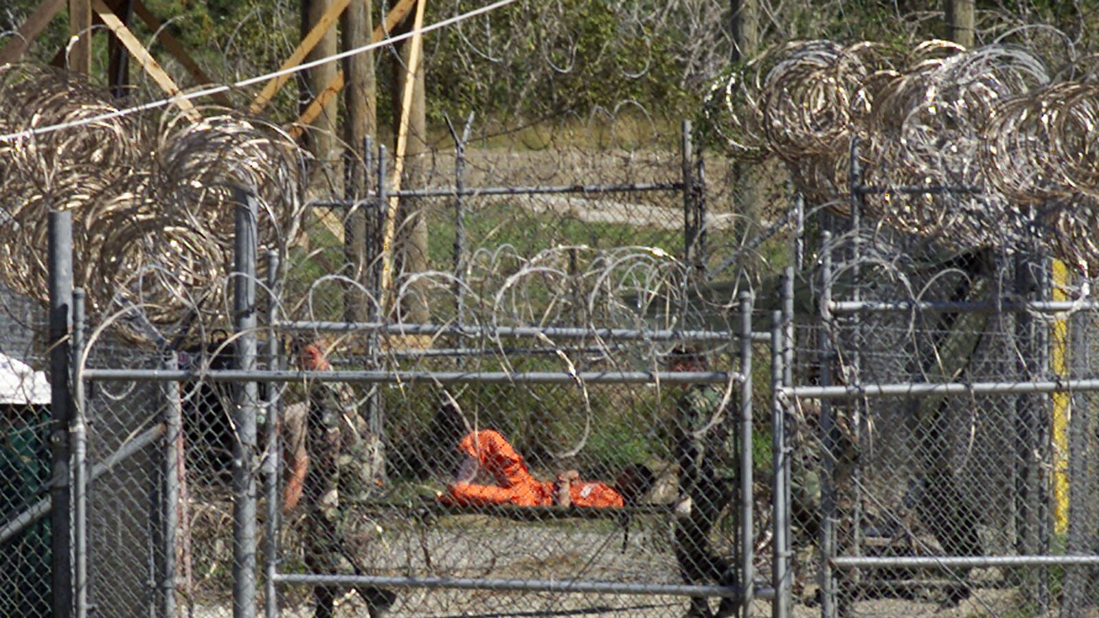 cheats/2017/05/10/gitmo-inmate-to-testify-on-torture/170510-guantanamo-bay-detainee-testify_e9m0ow