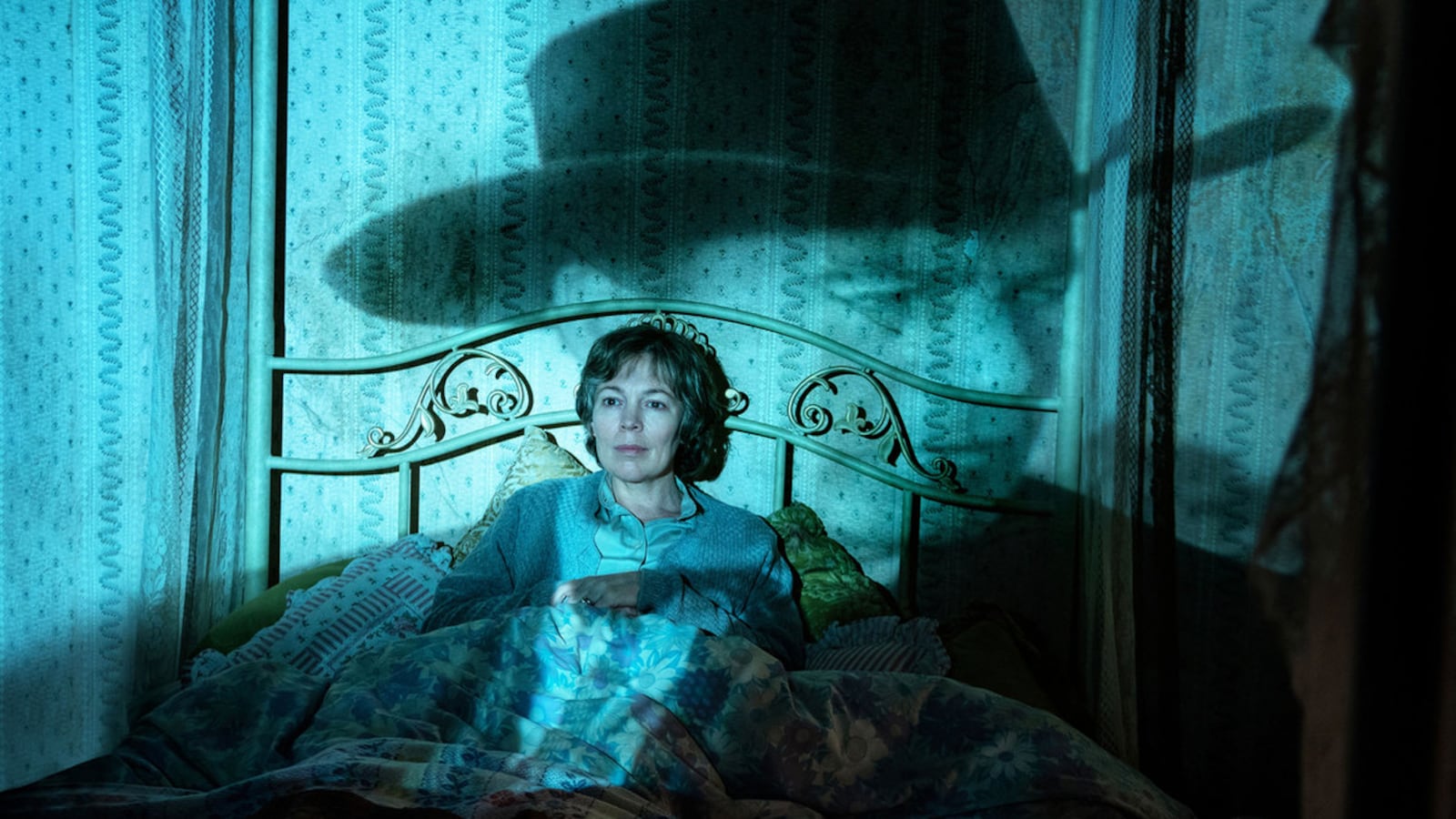 211202-Fallon-TDB-Obsessed-tease-02_kotay6