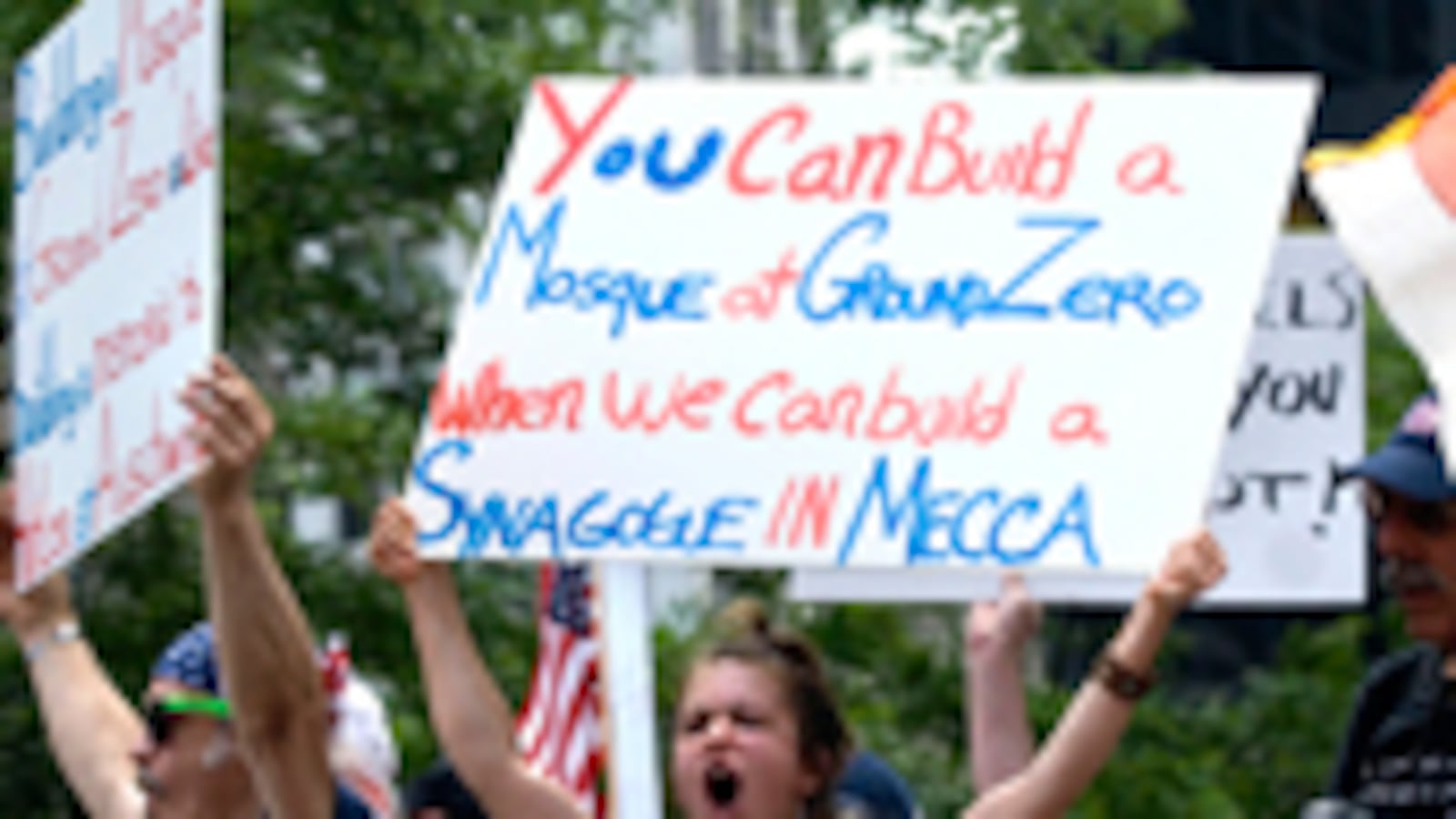 articles/2010/08/10/why-muslims-like-me-agree-with-the-tea-party-activists/nomani-mosque_119038_vjc07y