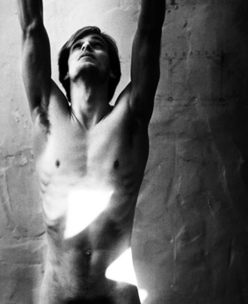 galleries/2009/09/09/greg-gorman-in-their-youth/gorman---carradine_c1vabo