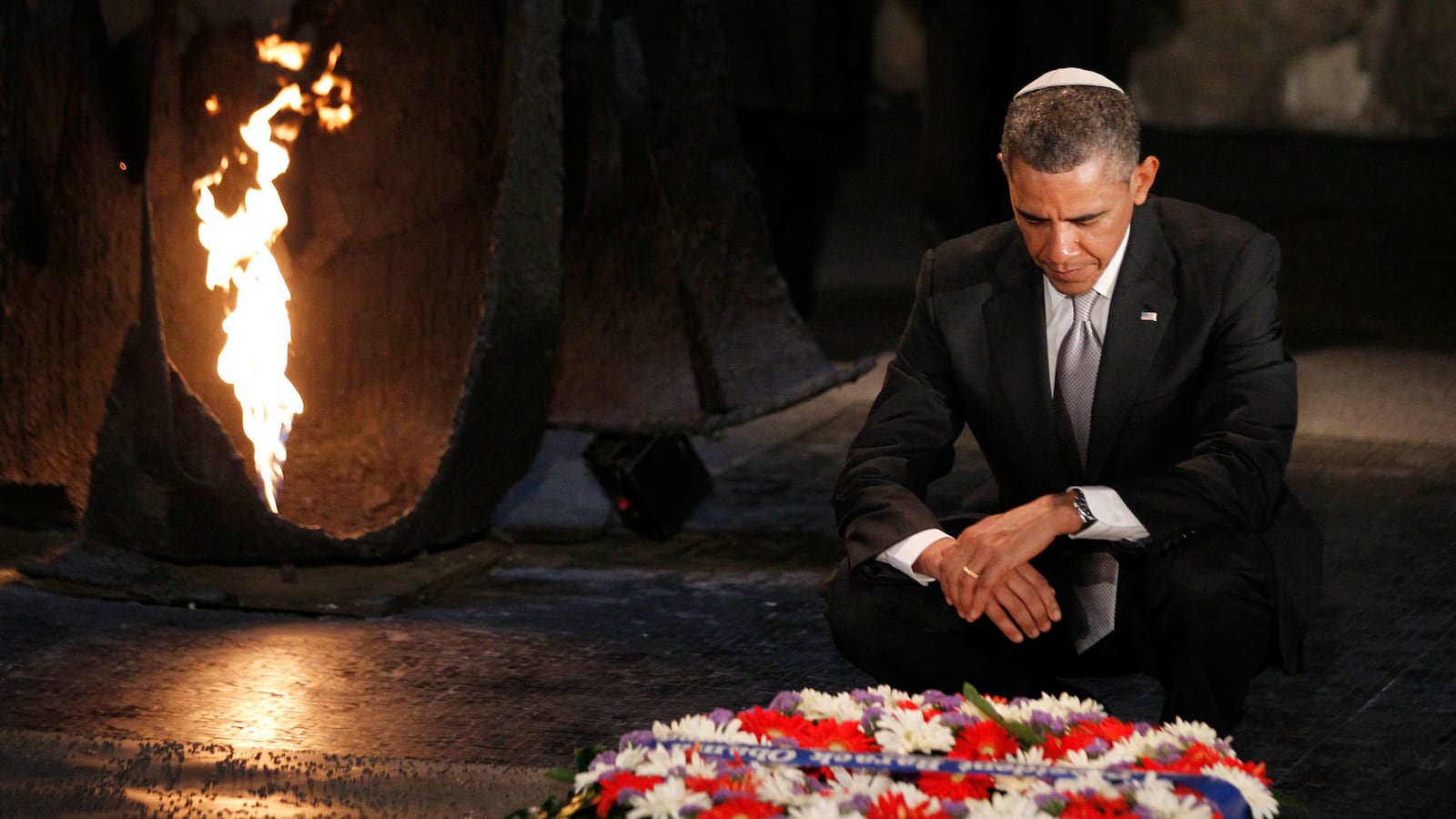 articles/2013/03/22/president-obama-visits-israel-s-holocaust-memorial-before-heading-to-jordan-on-final-day-in-middle-east/130322-lake-obama-holocaust-tease_tqpsco