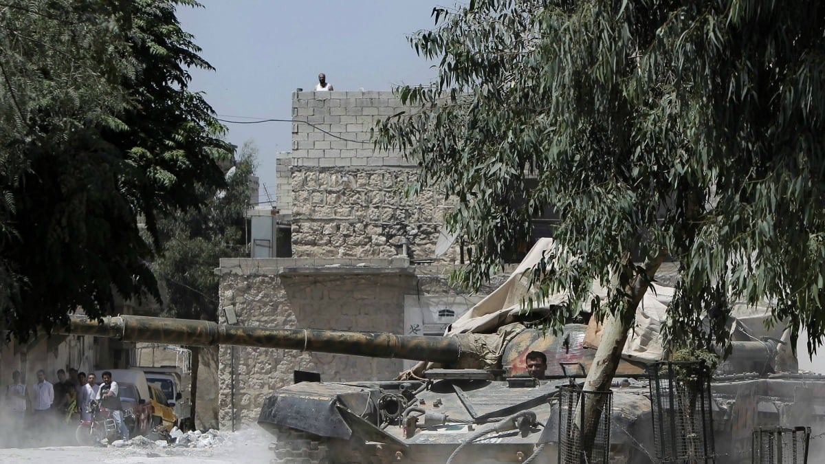 cheats/2012/08/04/syrian-troops-escalate-violence/syria-cheat_n2ifxn