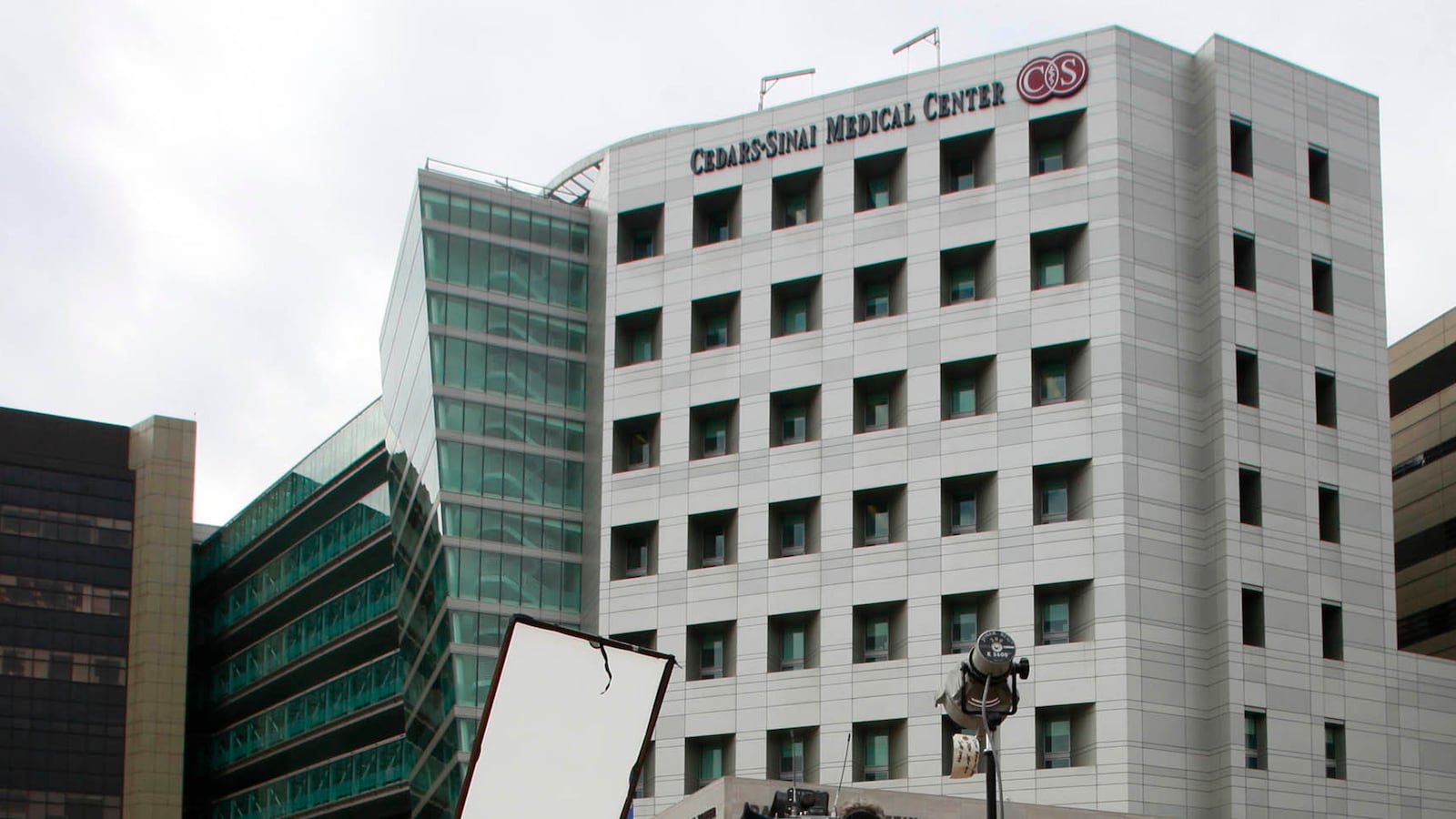 cheats/2013/07/14/six-fired-for-snooping-at-l-a-hospital/130714-hospital-fired-cheat_oukyby