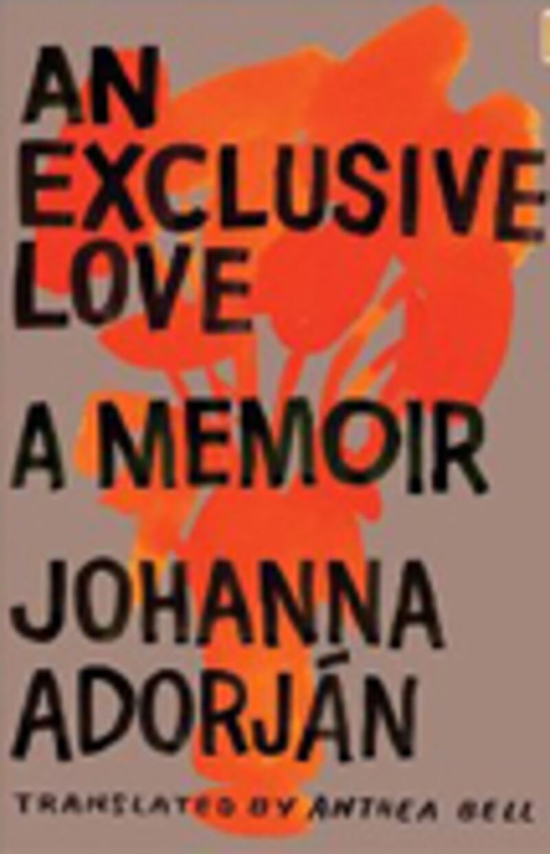 articles/2011/01/21/peter-bergen-siobhan-fallon-and-other-new-books/hot-reads---120---an-exclusive-love_ahop5k