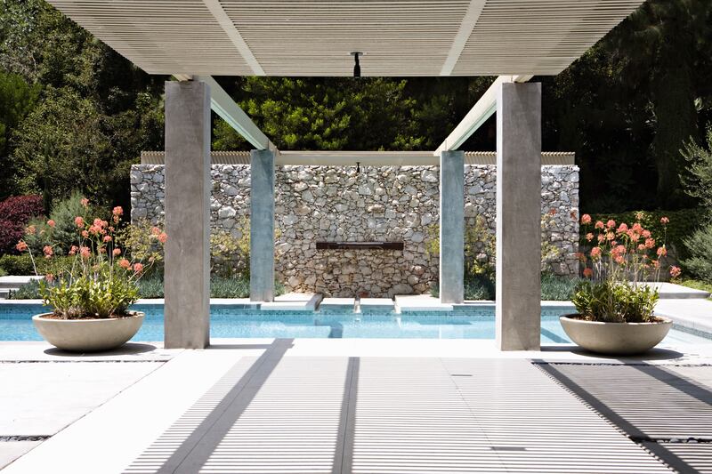 galleries/2013/06/28/omg-i-want-this-house-hollywood-hills-photos/130627-omg-house19_i3a3kf