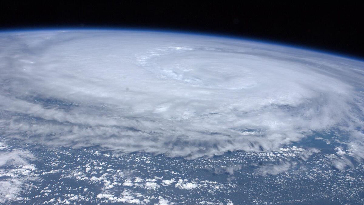 articles/2011/08/28/hurricane-irene-storm-surges-hurricane-categories-nyc-s-evacuation-and-more-hurricane-facts/hurricane-questions-answered_tue7ts