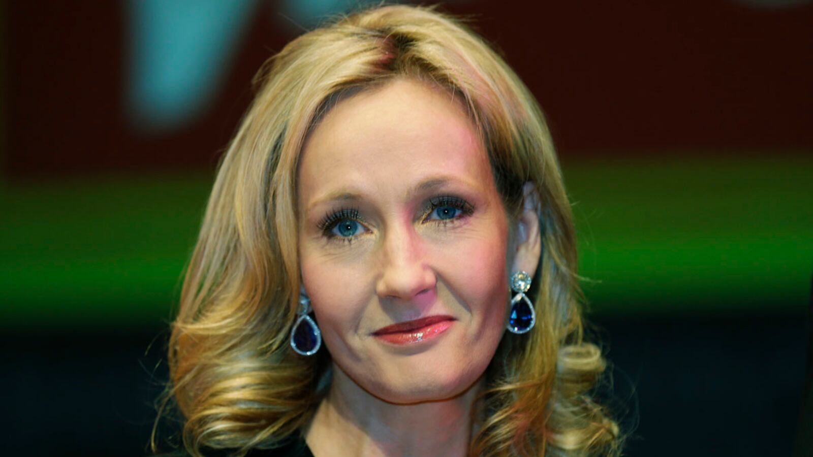 cheats/2012/12/03/bbc-to-adapt-the-casual-vacancy/jk-rowling-middle-class-cheat_jaj1yo