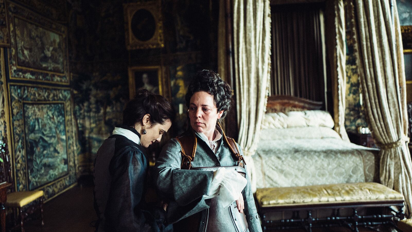 181111-irving-royal-sex-scandal-queen-anne-hero_vooav8