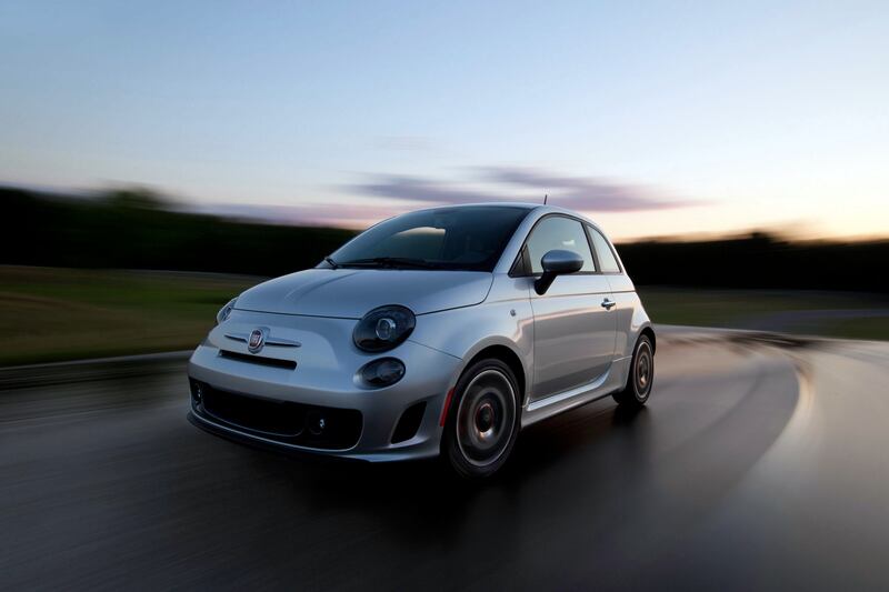 galleries/2012/09/07/seven-high-mileage-cars-that-aren-t-hybrids-photos/fuel-efficient-cars-fiat-500_wvea7l