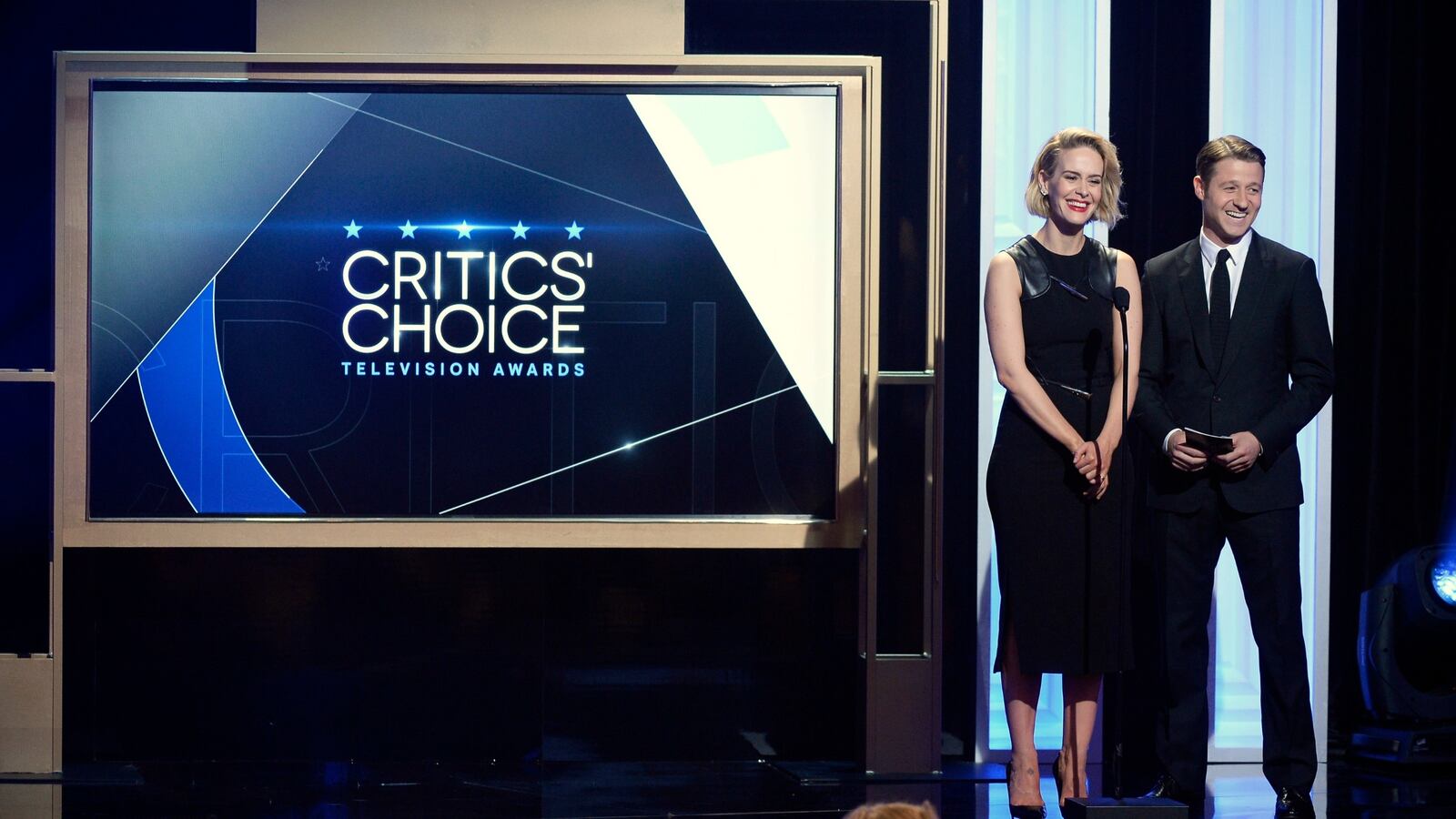 articles/2016/12/10/how-to-watch-the-2016-critics-choice-awards-live-stream-with-tj-miller/161206-critics-choice-awards-tease_o6uexj