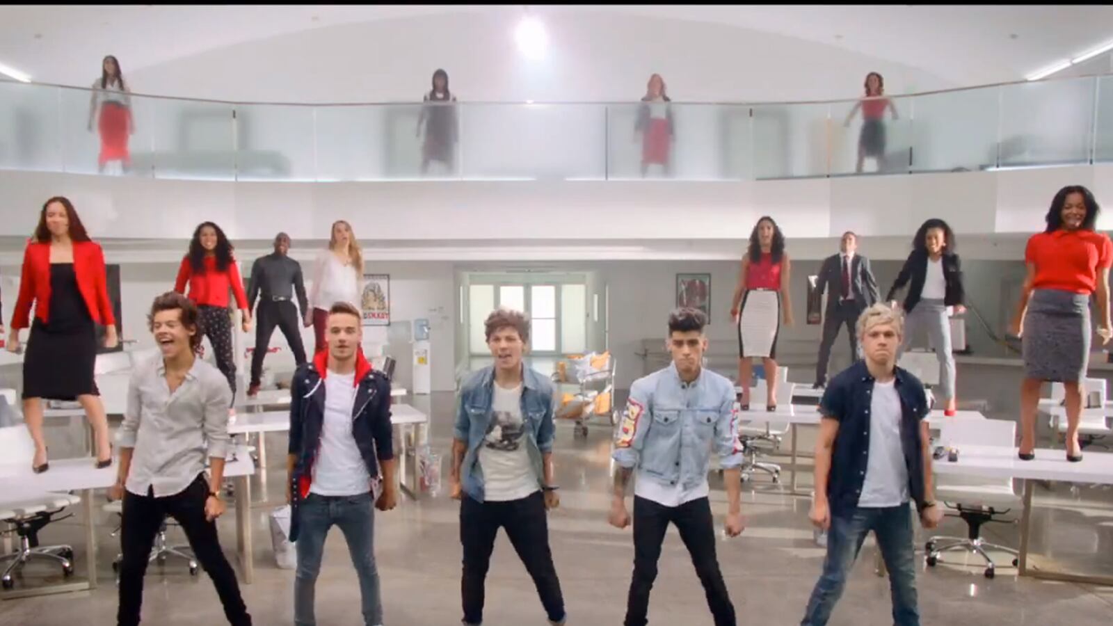 cheats/2013/07/23/best-song-ever-video-debuts/130723-one-direction-video-cheat_ncxeqh