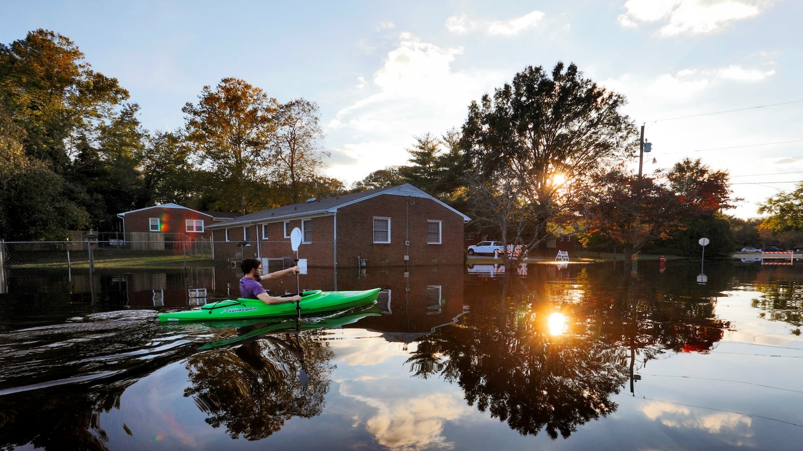 cheats/2016/10/15/hurricane-matthew-s-u-s-death-toll-climbs-to-43/161015-nc-hurricane-matthew-deaths-cheat_clibm9