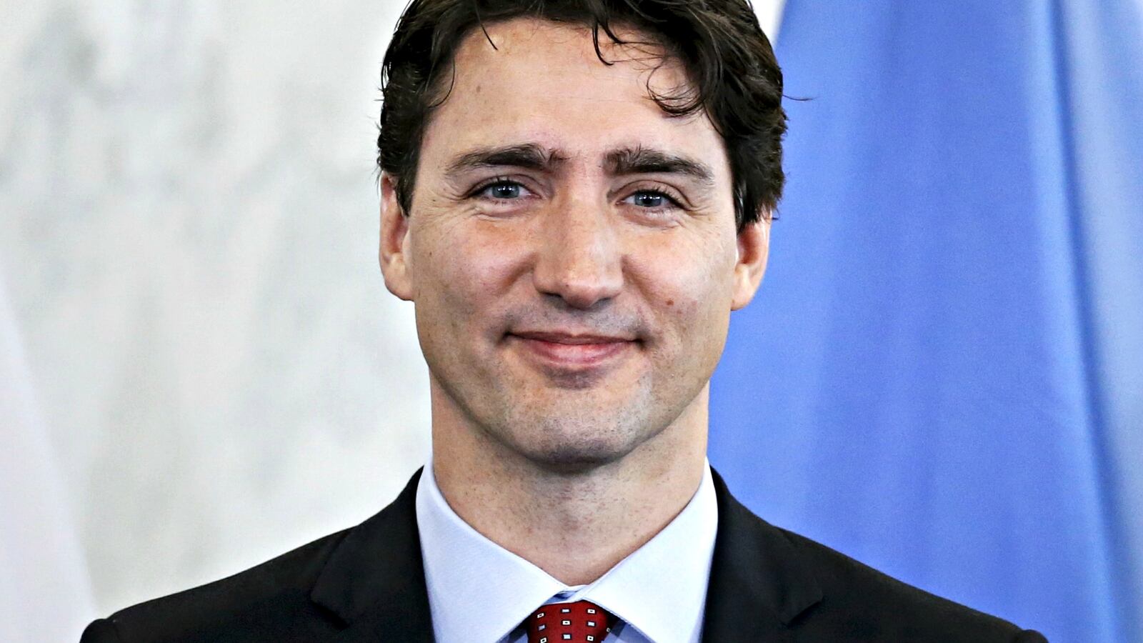 cheats/2016/04/20/canada-wants-to-decriminalize-weed/160420-trudeau-weed-cheat_v2zfos