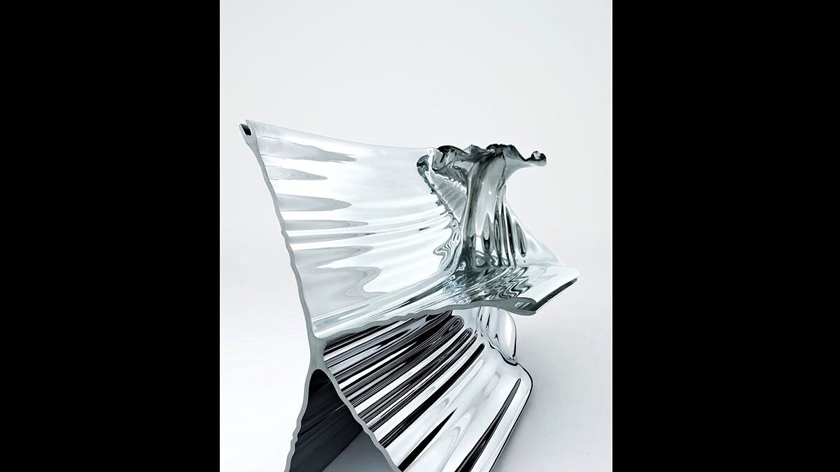 articles/2012/02/13/thomas-heatherwick-shows-extruded-chair-at-haunch/daily-pic-gopnik-Heatherwick2_j8ro6x