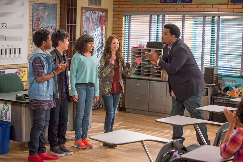 galleries/2015/05/20/summer-tv-s-must-see-shows-true-detective-orange-is-the-new-black-scream-more-photos/150519-summer-mrrobinson_ff9oja