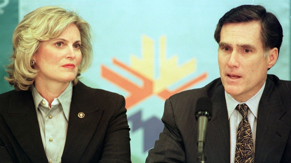 articles/2012/01/23/passionless-mitt/anne-and-mitt_tdxngr