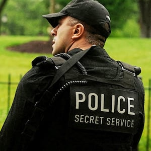 Secret Service and journalists responding to shots fired at the White House on May 23, 2026