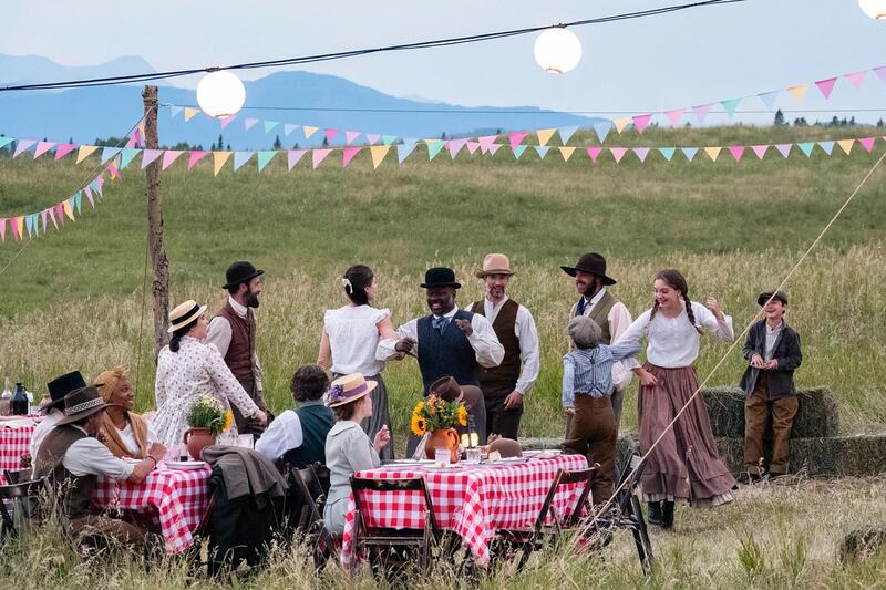 Three American families as they reimagine their lives as 1880s homesteaders on "Back to the Frontier."