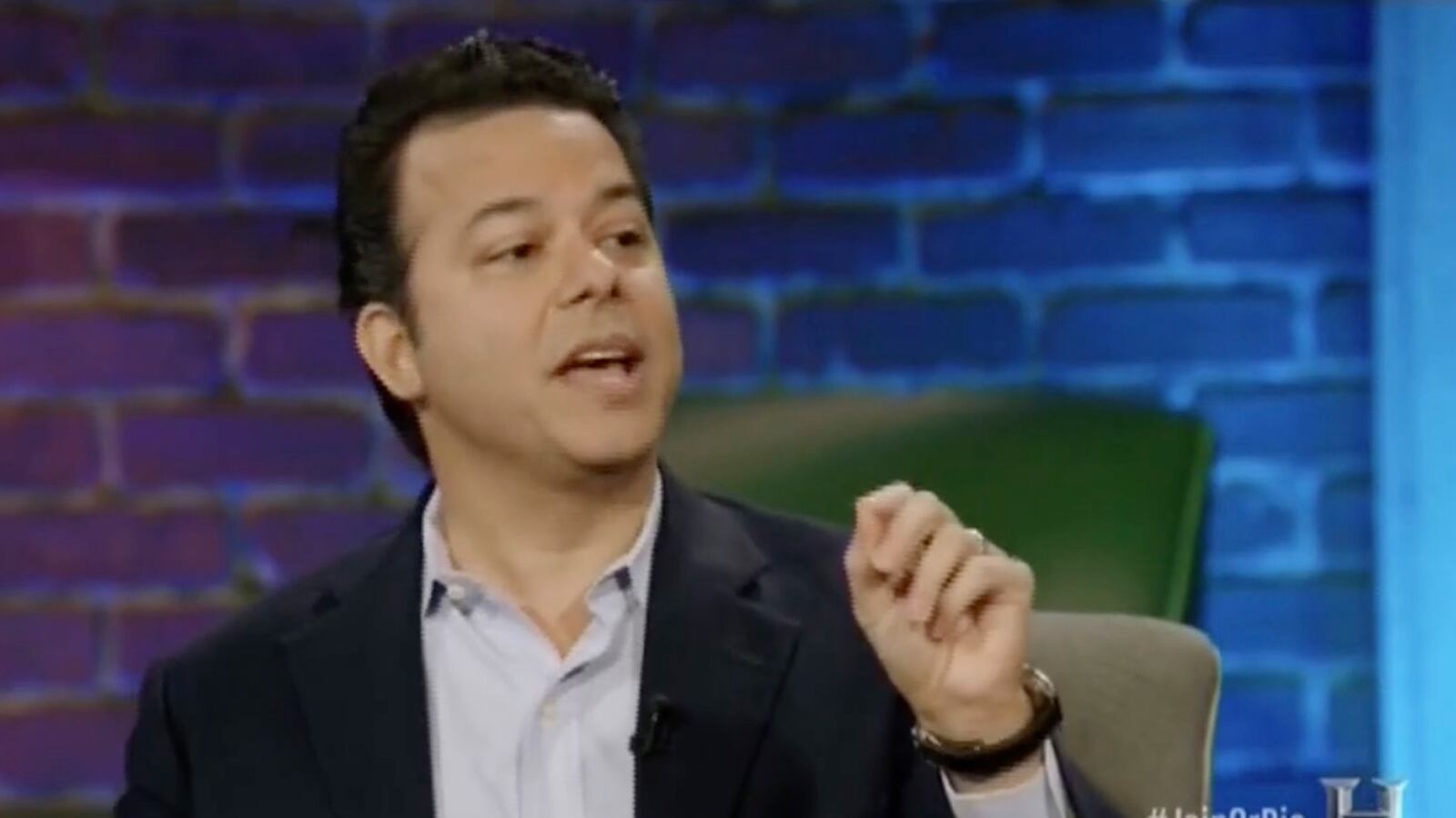 videos/2016/06/03/john-avlon-on-reagan-s-defiant-berlin-wall-speech/160603-Place-john-avlon-join-or-die-reagan-Tease_nryrx1
