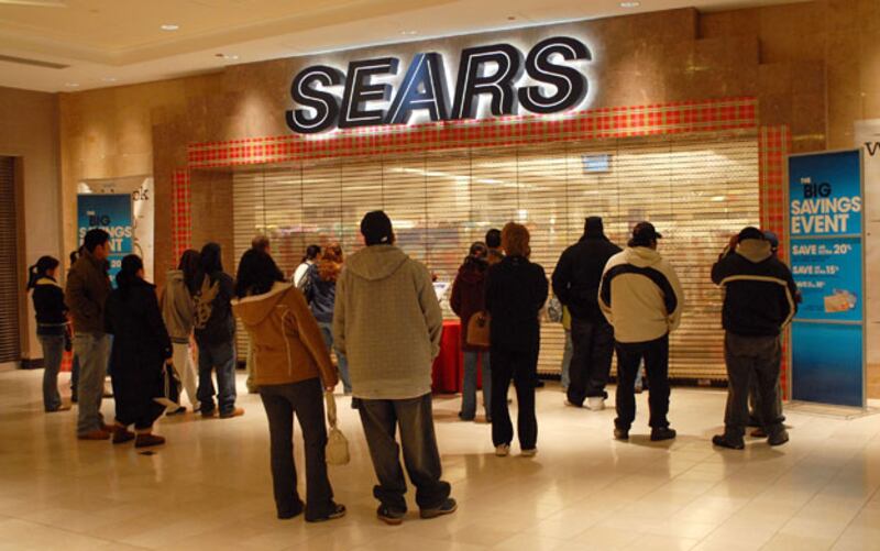 galleries/2010/11/19/black-friday-stores/black-friday-stores---sears_v7iu27
