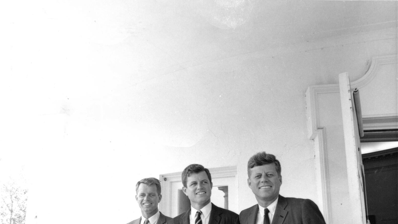 cheats/2015/08/30/witness-to-rfk-death-no-longer-regrets/150830-kennedy-cheat_c5s5hj