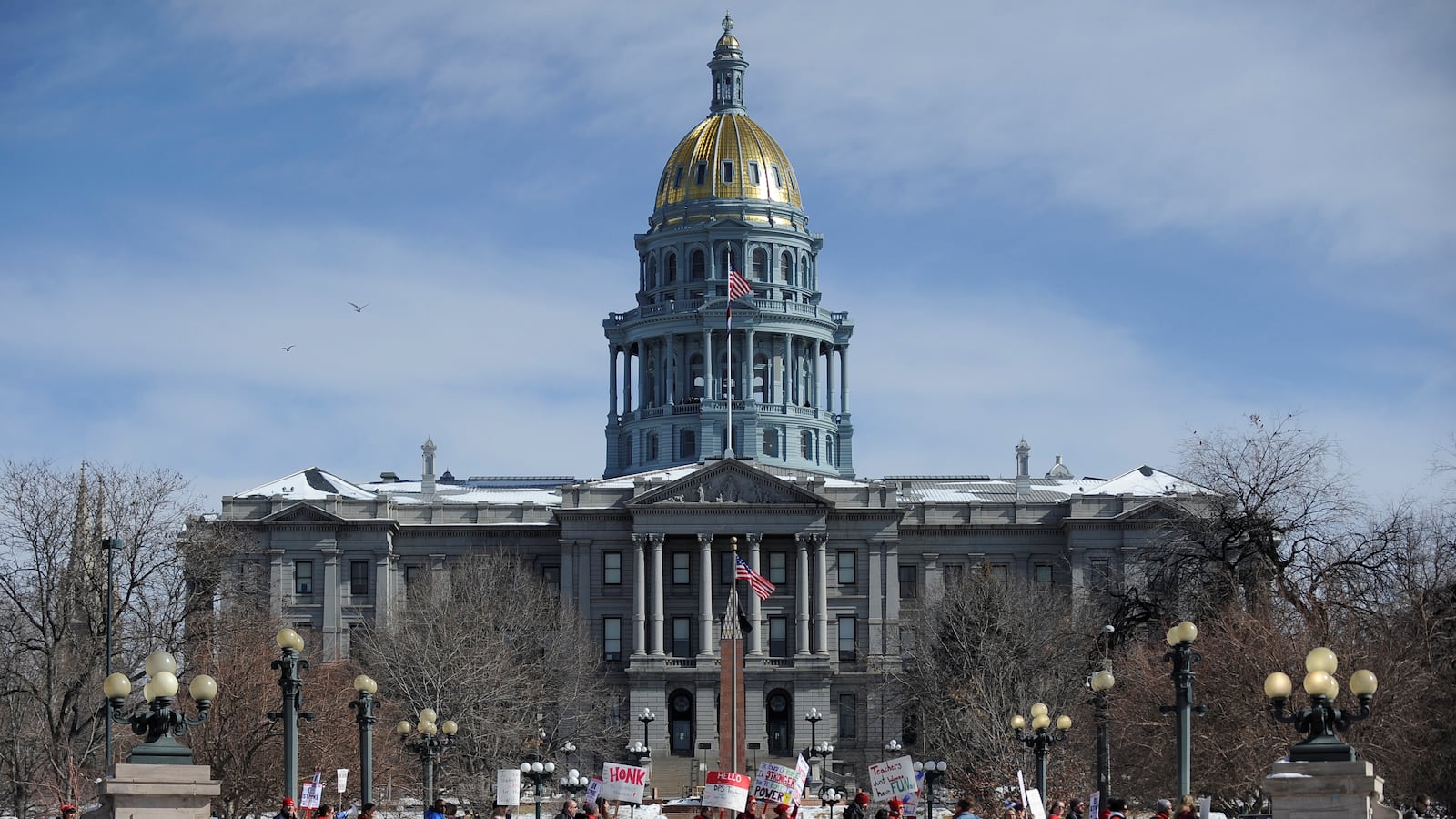 2019-02-12T230905Z_1492133479_RC1929C8EED0_RTRMADP_3_USA-EDUCATION-DENVER_wtyjuc