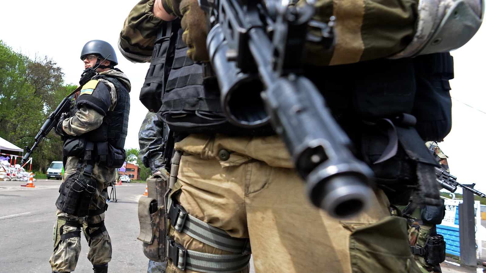 articles/2014/05/06/kiev-is-losing-the-war-for-hearts-and-minds-and-territory-in-eastern-ukraine/140506-ukraine-dettmer-tease_dzwm54