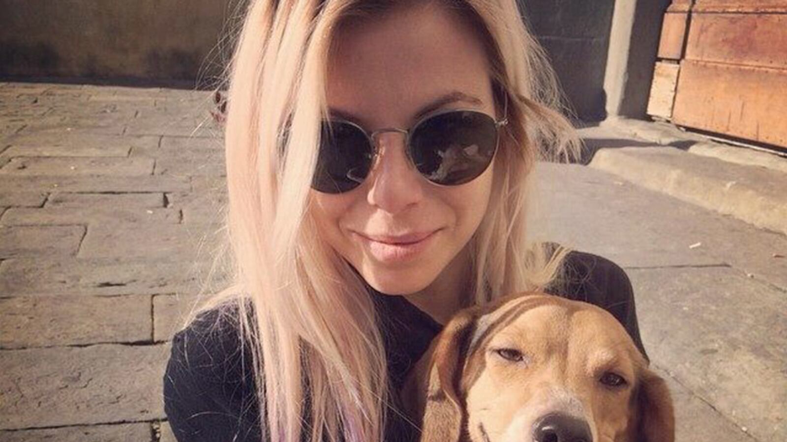 articles/2016/01/15/ashley-olsen-didn-t-deserve-to-die-no-matter-how-hard-she-partied/160115-nadeau-olsen-tease_c2qs83