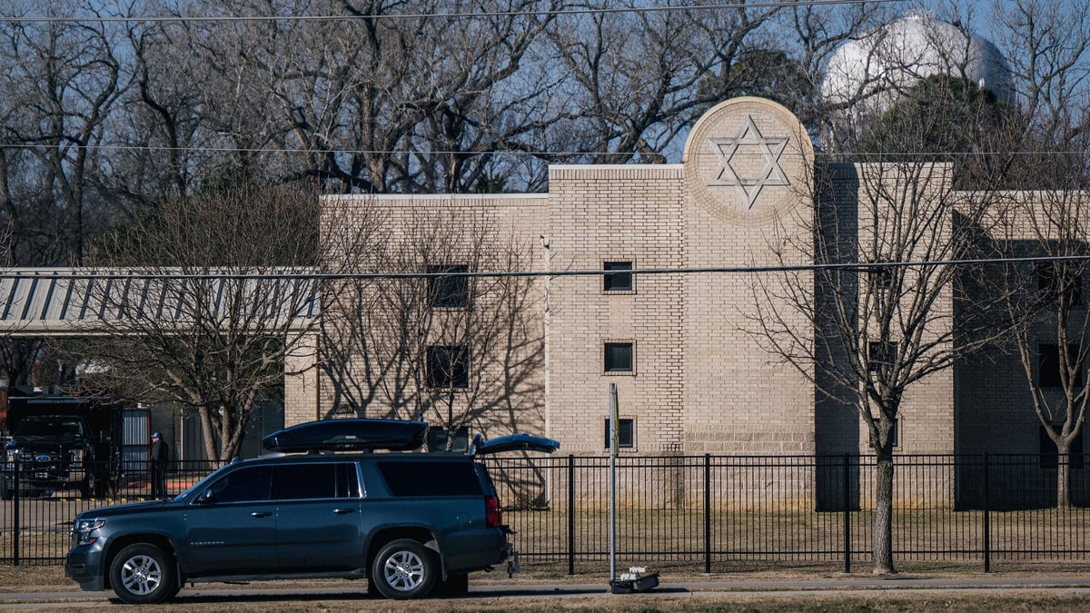 220118-anti-semitism-white-supremacy-hero_ffktvg